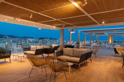 Restaurant, L'Azure Hotel 4* Sup in Lloret De Mar Restaurant, L'Azure Hotel 4* Sup in Lloret De Mar