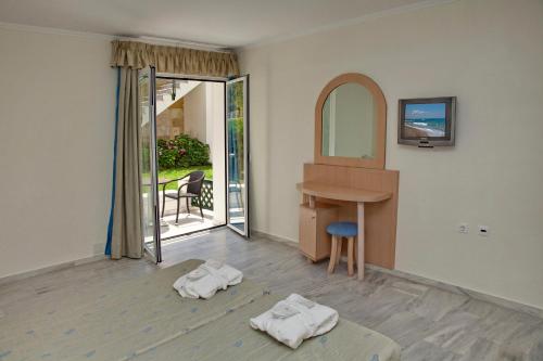 This photo about Jo An Beach Hotel shared on HyHotel.com