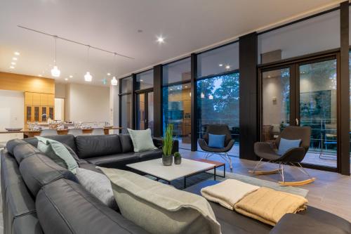 Yanagi House by H2 Life in 니세코 Yanagi House by H2 Life in 니세코