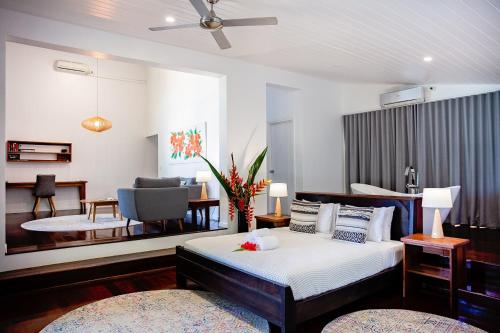 Barrier Beach Resort in Luganville Barrier Beach Resort in Luganville