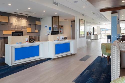 大堂, 布博奈東-布蘭得利智選假日套房酒店 (Holiday Inn Express And Suites Bourbonnais East - Bradley) in 伊利諾依州伯旁奈斯 (IL) 大堂, 布博奈東-布蘭得利智選假日套房酒店 (Holiday Inn Express And Suites Bourbonnais East - Bradley) in 伊利諾依州伯旁奈斯 (IL)