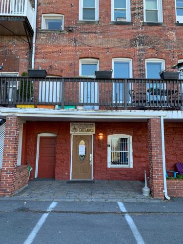 Balcony/terrace, Hotel Gunter in Frostburg (MD) Balcony/terrace, Hotel Gunter in Frostburg (MD)