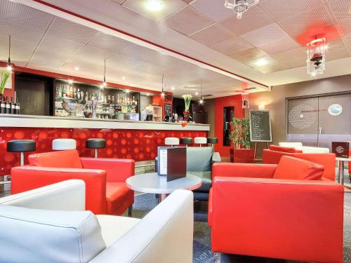 Bar/ Salón, Ibis Styles Paris Roissy Cdg Hotel in París Bar/ Salón, Ibis Styles Paris Roissy Cdg Hotel in París