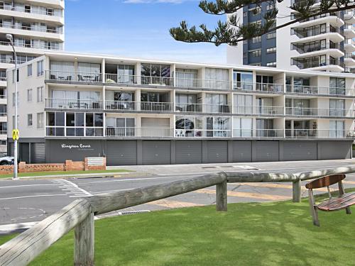Kingston Court Unit 11 in Coolangatta Kingston Court Unit 11 in Coolangatta
