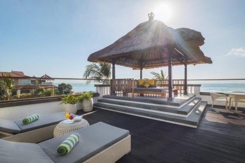 Rõdu/terrass, Hotel Nikko Bali Benoa Beach in Nusa Dua Rõdu/terrass, Hotel Nikko Bali Benoa Beach in Nusa Dua