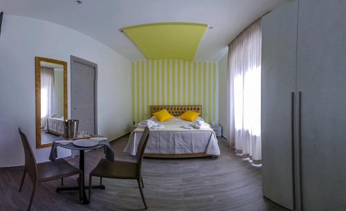 Le Origini Rooms&Suite in Cosenza Le Origini Rooms&Suite in Cosenza