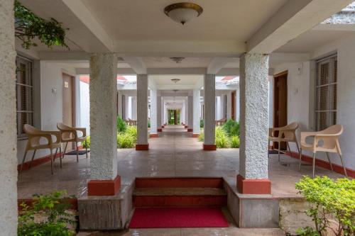 KSTDC Hotel Mayura Bhuvaneshwari Kamalapur in Kamalapur KSTDC Hotel Mayura Bhuvaneshwari Kamalapur in Kamalapur