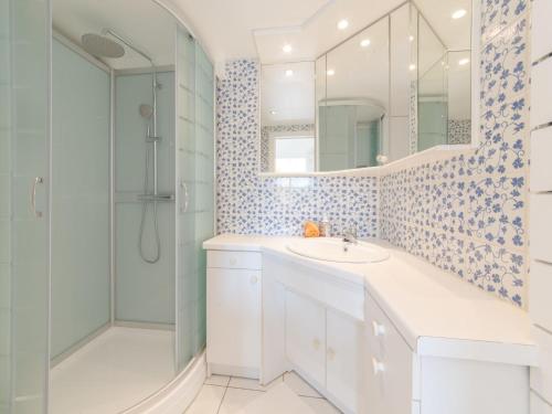 Holiday Home sea-kret by Interhome in Bredene Holiday Home sea-kret by Interhome in Bredene