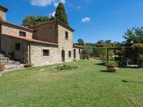 Holiday Home La Vittoria by Interhome in Adatti Holiday Home La Vittoria by Interhome in Adatti