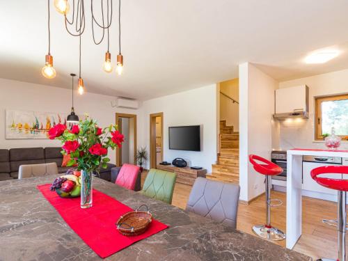 Holiday Home Brijunis blick by Interhome in 沃德年 Holiday Home Brijunis blick by Interhome in 沃德年