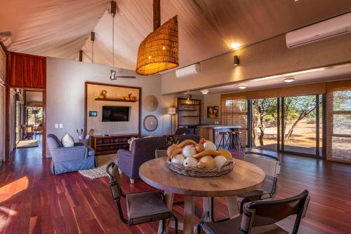 The Kalahari Sands Exclusive Safari Lodge in Sonning The Kalahari Sands Exclusive Safari Lodge in Sonning