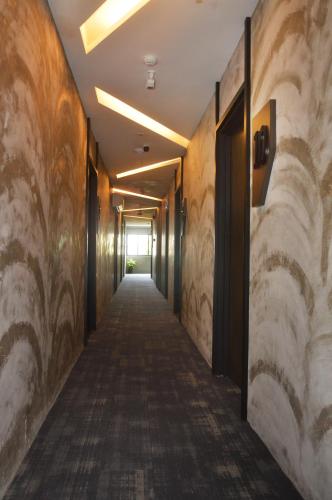 De Luna Hotel Sri Petaling near Bukit Jalil LRT Station De Luna Hotel Sri Petaling near Bukit Jalil LRT Station