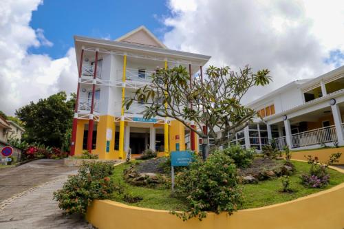 Hôtel Saint-Georges (Hotel Saint-Georges) in Basse Terre Hôtel Saint-Georges (Hotel Saint-Georges) in Basse Terre