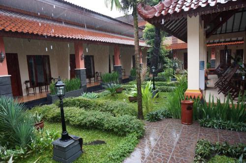 This photo about 3C Familia Residence shared on HyHotel.com