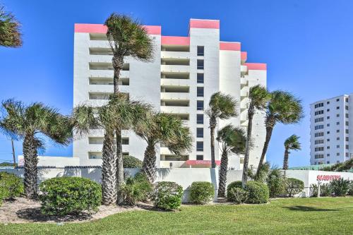 Oceanfront Retreat with Pool Steps to Ormond Beach in Ormond Beach (Florida) Oceanfront Retreat with Pool Steps to Ormond Beach in Ormond Beach (Florida)
