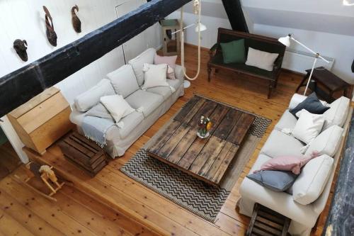 Altes Fahrhaus - Ferienwohnung Boven, 220 qm in Wewelsfleth Altes Fahrhaus - Ferienwohnung Boven, 220 qm in Wewelsfleth