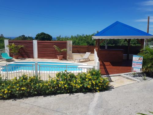 THE ISLAND PARADISE in Baillif THE ISLAND PARADISE in Baillif