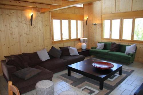 Shared lounge/TV area, Tschoueilles MOUNTAIN & VIEW - chalets by Alpvision Residences in Clebes Shared lounge/TV area, Tschoueilles MOUNTAIN & VIEW - chalets by Alpvision Residences in Clebes