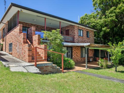 Bayview I Absolute Waterfront with Jetty I 5 Mins to Hyams Beach in Erowal Bay Bayview I Absolute Waterfront with Jetty I 5 Mins to Hyams Beach in Erowal Bay