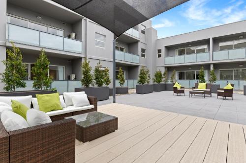 Burwood Serviced Apartments in Mount Waverley Burwood Serviced Apartments in Mount Waverley