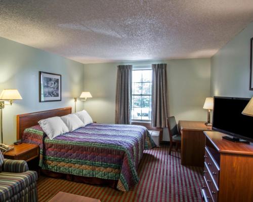 Rodeway Inn in Lakeville (NY) Rodeway Inn in Lakeville (NY)