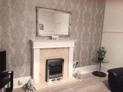 THE LION’S REST - BOUTIQUE APARTMENT SUITE. in Greenock THE LION’S REST - BOUTIQUE APARTMENT SUITE. in Greenock