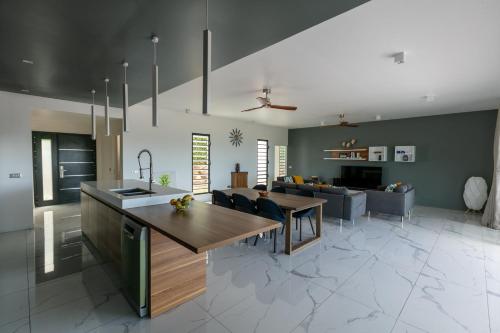 Kitchen, Vini Villa Bora in Vaitape Kitchen, Vini Villa Bora in Vaitape