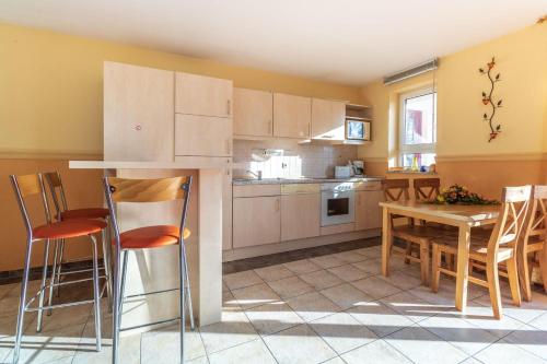 Whg-1-Schwalbennest-Ferienhaus-Am-Boddenufer-Buschvitz in Buschvitz Whg-1-Schwalbennest-Ferienhaus-Am-Boddenufer-Buschvitz in Buschvitz