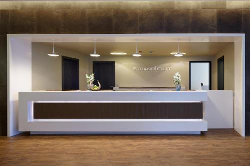 Lobby, Strandgut Resort in Sankt Peter-Ording Lobby, Strandgut Resort in Sankt Peter-Ording