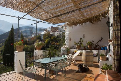 ระเบียง/ชานเรือน, La flecha hostel in อบรูเซนา ระเบียง/ชานเรือน, La flecha hostel in อบรูเซนา