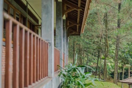 Balcony/terrace, Griya Dunamis By Sabda near Gunung Geulis Golf Course Balcony/terrace, Griya Dunamis By Sabda near Gunung Geulis Golf Course