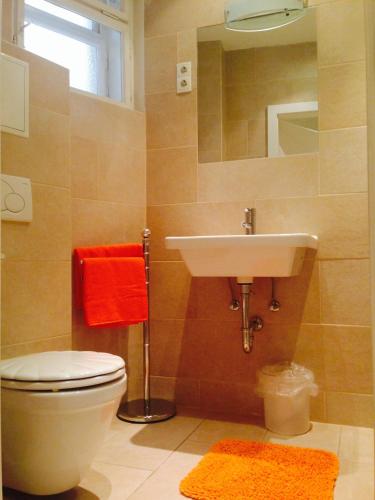 This photo about Down Town Vienna shared on HyHotel.com