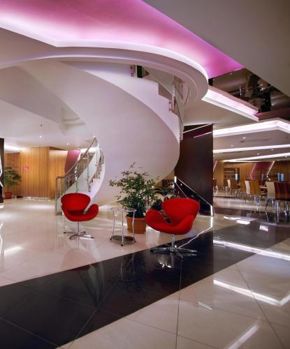 Vestíbul, Favehotel LTC Glodok in Jakarta Vestíbul, Favehotel LTC Glodok in Jakarta