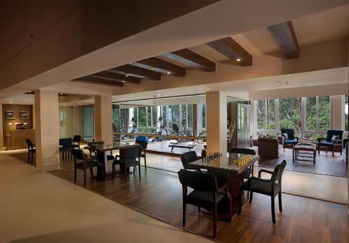 Shared lounge/TV area, Hotel Sinclairs Retreat Ooty in Doddabetta Shared lounge/TV area, Hotel Sinclairs Retreat Ooty in Doddabetta