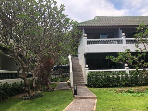 Balcony/terrace, Let's Hyde Pattaya Resort & Villas in Pattaya Balcony/terrace, Let's Hyde Pattaya Resort & Villas in Pattaya