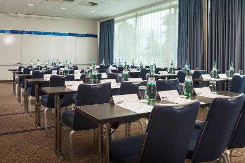 Park Inn by Radisson Frankfurt Airport - image 11