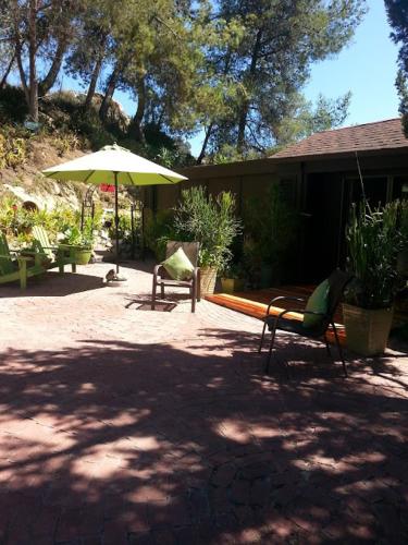 This photo about Rainbow Inn Bed and Breakfast shared on HyHotel.com