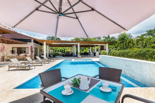 Facilities, Stunning Villa with Private Pool and Jacuzzi in Casa de Campo in La Romana Facilities, Stunning Villa with Private Pool and Jacuzzi in Casa de Campo in La Romana