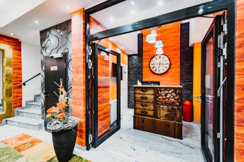 Vestíbulo, Stay-Inn Bielefeld Zentrum in Bielefeld Vestíbulo, Stay-Inn Bielefeld Zentrum in Bielefeld