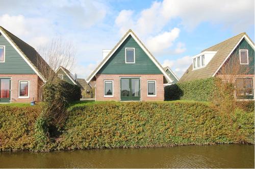 Bungalow 12-28 Medemblik Opperdoes in Opperdoes Bungalow 12-28 Medemblik Opperdoes in Opperdoes
