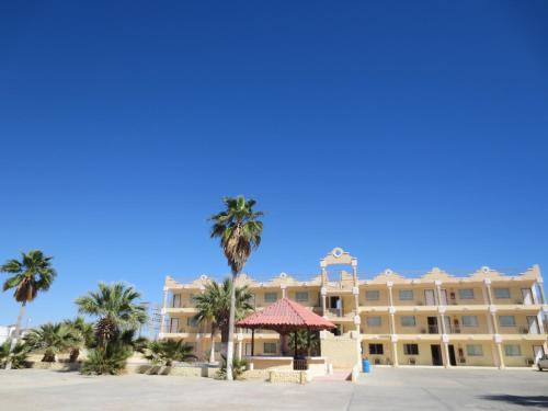 Exterior view, Hotel Plaza Penasco in Puerto Penasco Exterior view, Hotel Plaza Penasco in Puerto Penasco