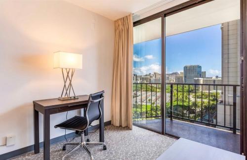 شرفة/ تراس, أكوا بالمز وايكيكي (Aqua Palms Waikiki) in Waikiki شرفة/ تراس, أكوا بالمز وايكيكي (Aqua Palms Waikiki) in Waikiki