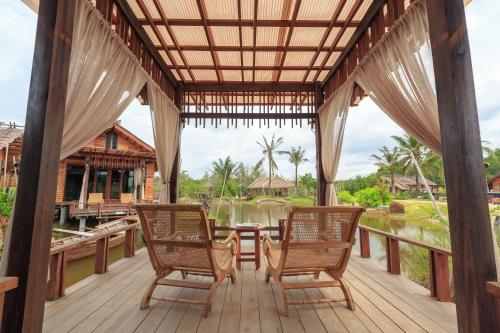 Balcony/terrace, Venice Krabi Villa Resort in Ao Num Mao Bay Balcony/terrace, Venice Krabi Villa Resort in Ao Num Mao Bay