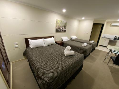 Balranald Club Motel in Balranald Balranald Club Motel in Balranald