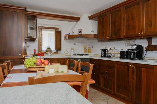 Kitchen, Reve de Montagne in Quart Kitchen, Reve de Montagne in Quart