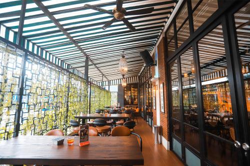 Luxury Inn Arion Hotel in Rawamangun Luxury Inn Arion Hotel in Rawamangun