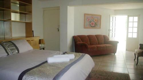 Cameră de oaspeţi, Thoko-Zani Beach House in Stanger / Kwadukuza Cameră de oaspeţi, Thoko-Zani Beach House in Stanger / Kwadukuza