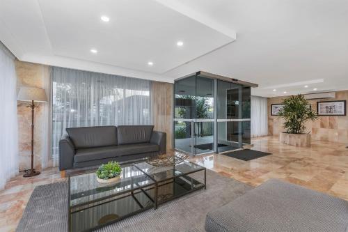 ردهة, شقق جولدن ساندز (Golden Sands Apartments) in ماين بيتش ردهة, شقق جولدن ساندز (Golden Sands Apartments) in ماين بيتش