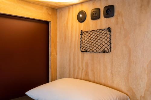 Guestroom, JO&JOE Paris - Nation in 20th - Menilmontant Guestroom, JO&JOE Paris - Nation in 20th - Menilmontant