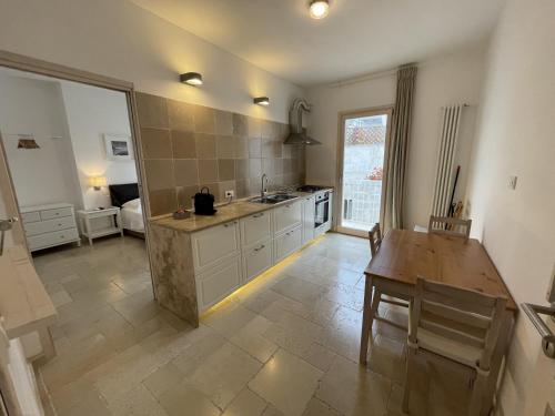 Cocina, Barbacana46 Guest House in Monopoli City Centre Cocina, Barbacana46 Guest House in Monopoli City Centre